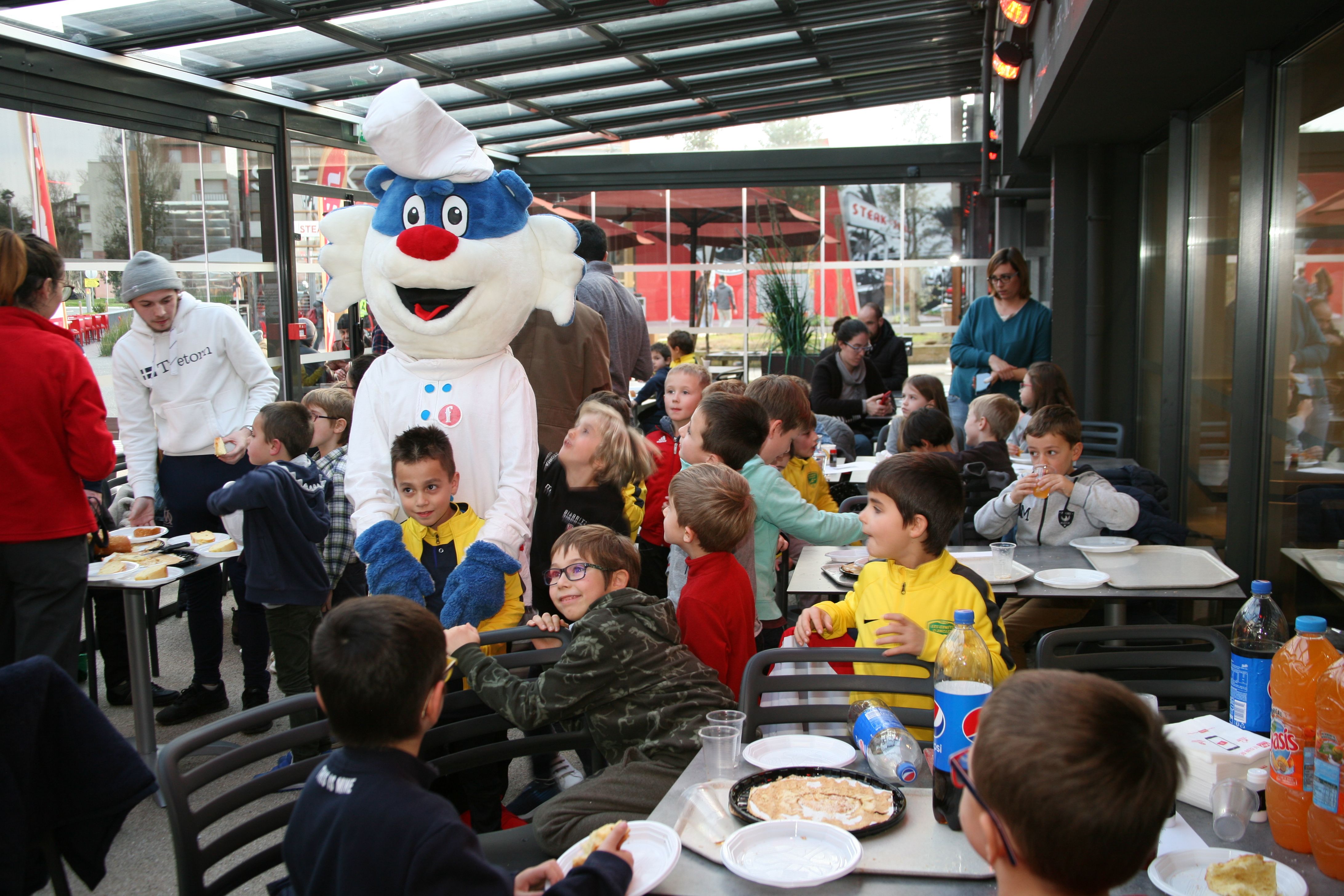 LES U7 ET U6 CHEZ FLUNCH ANGLET