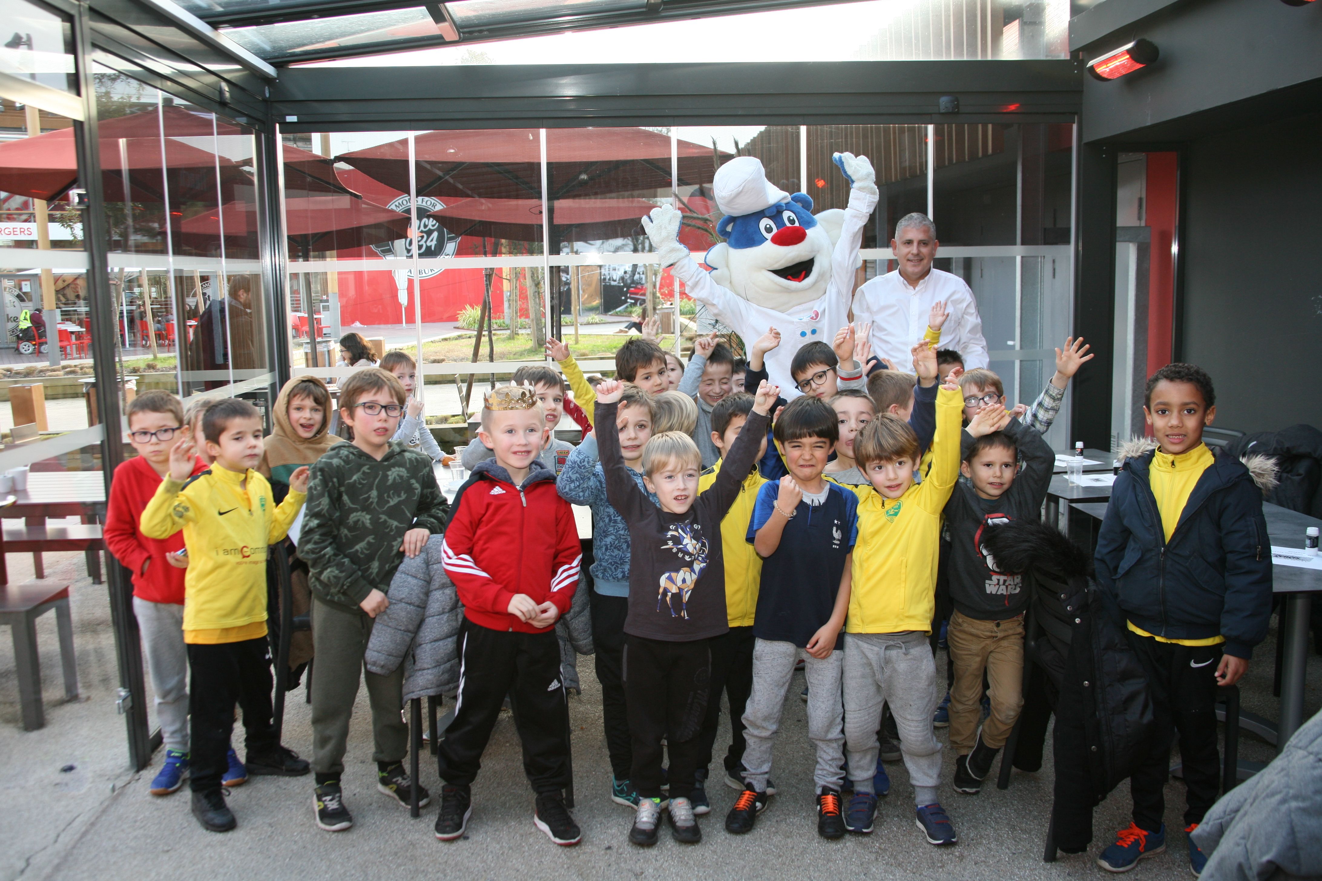 LES U7 ET U6 CHEZ FLUNCH ANGLET