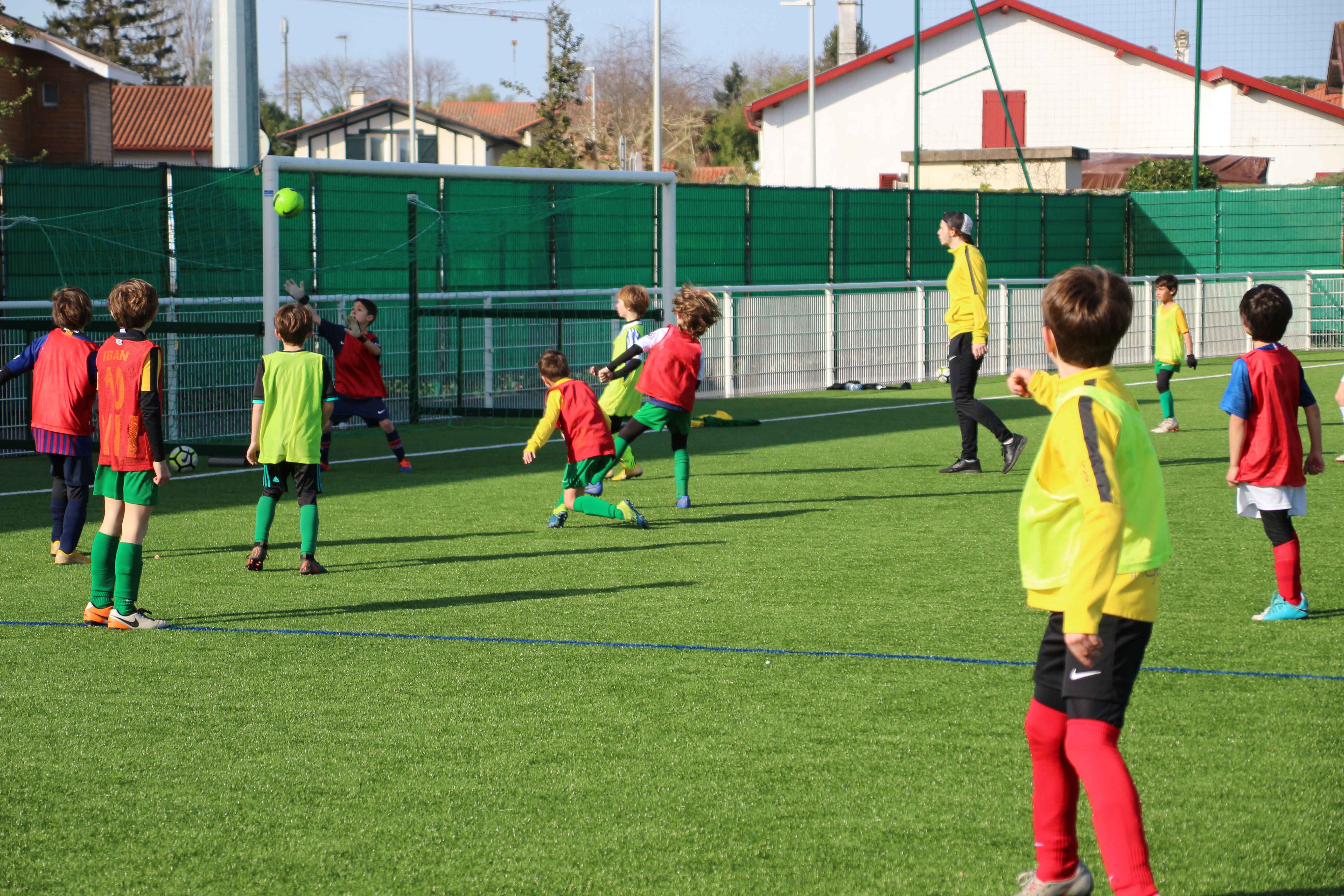 STAGE DE FOOT  C'EST PARTI !  les Genêts d'Anglet