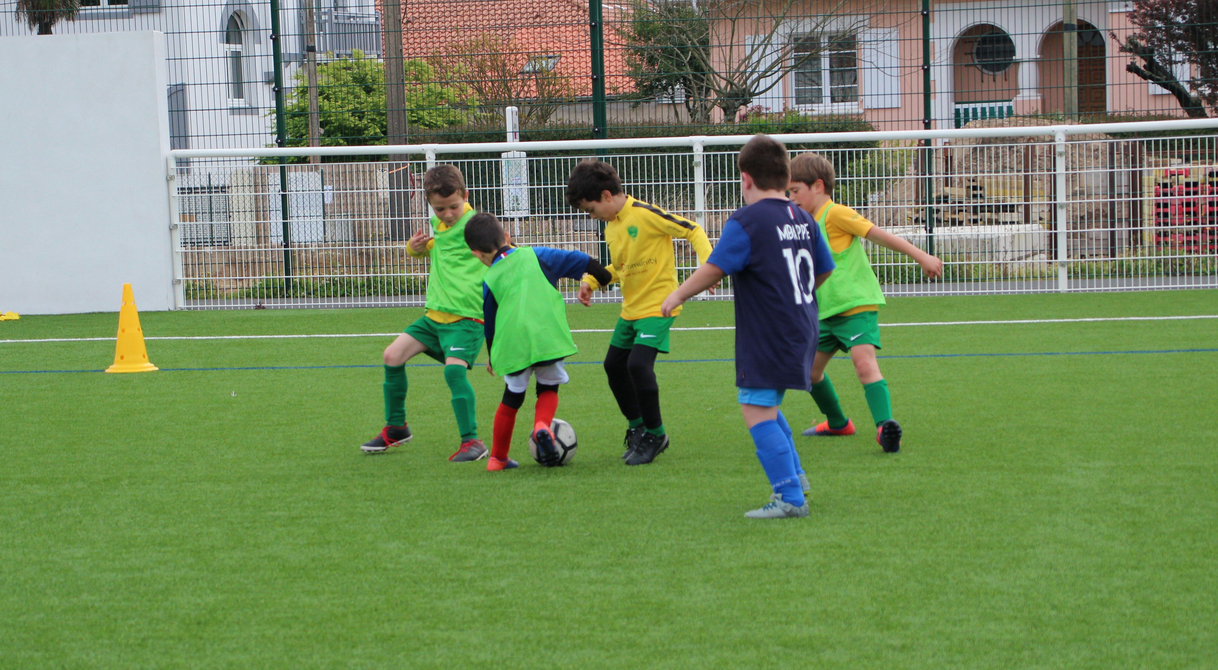 STAGE DE FOOT - C'EST PARTI !