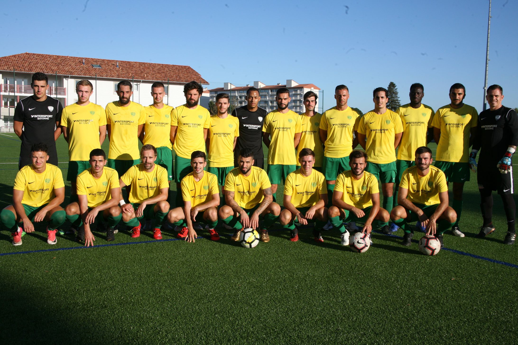 1ER MATCH AMICAL VS ST MONTOIS