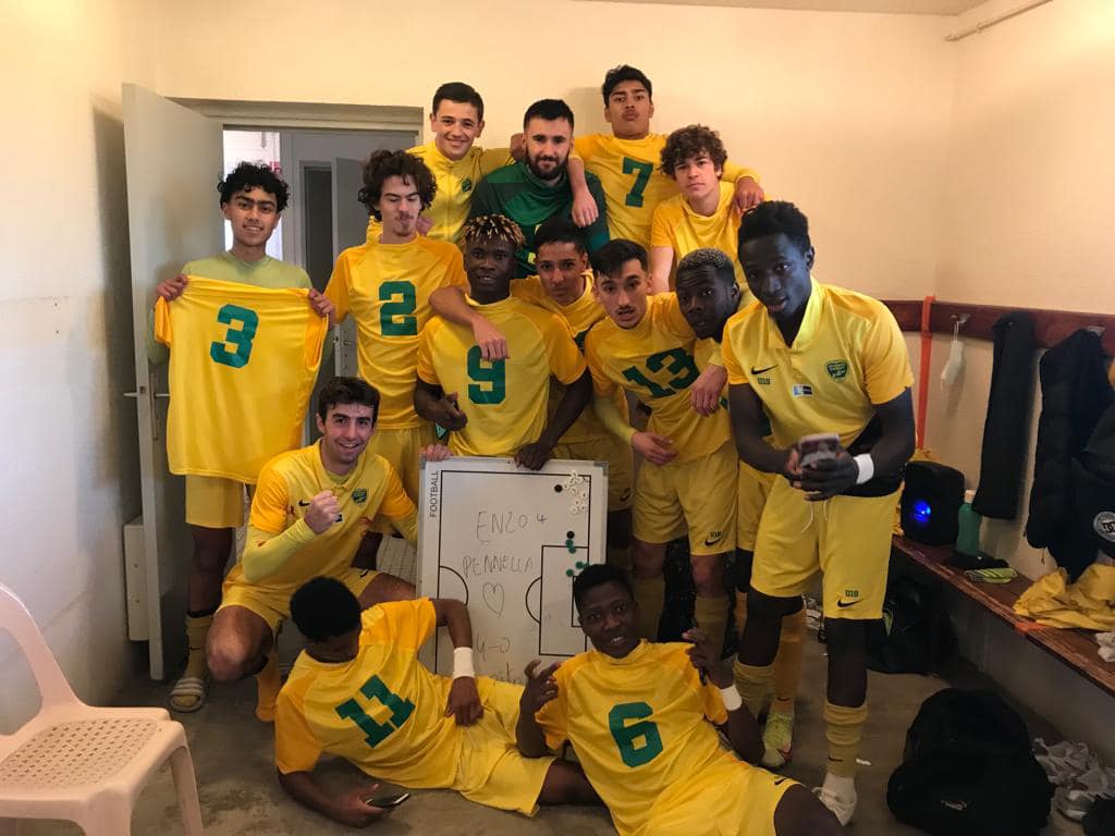 U19